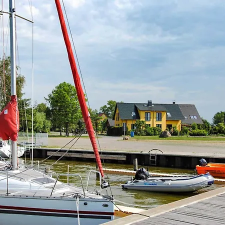 Am Kleinen Hafen *